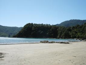 Okiwi Bay