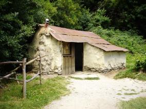 Old Tom's Hut