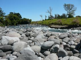 Stoney River / Mt Taranaki