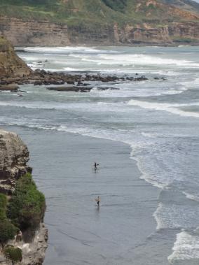  Muriwai Surfers